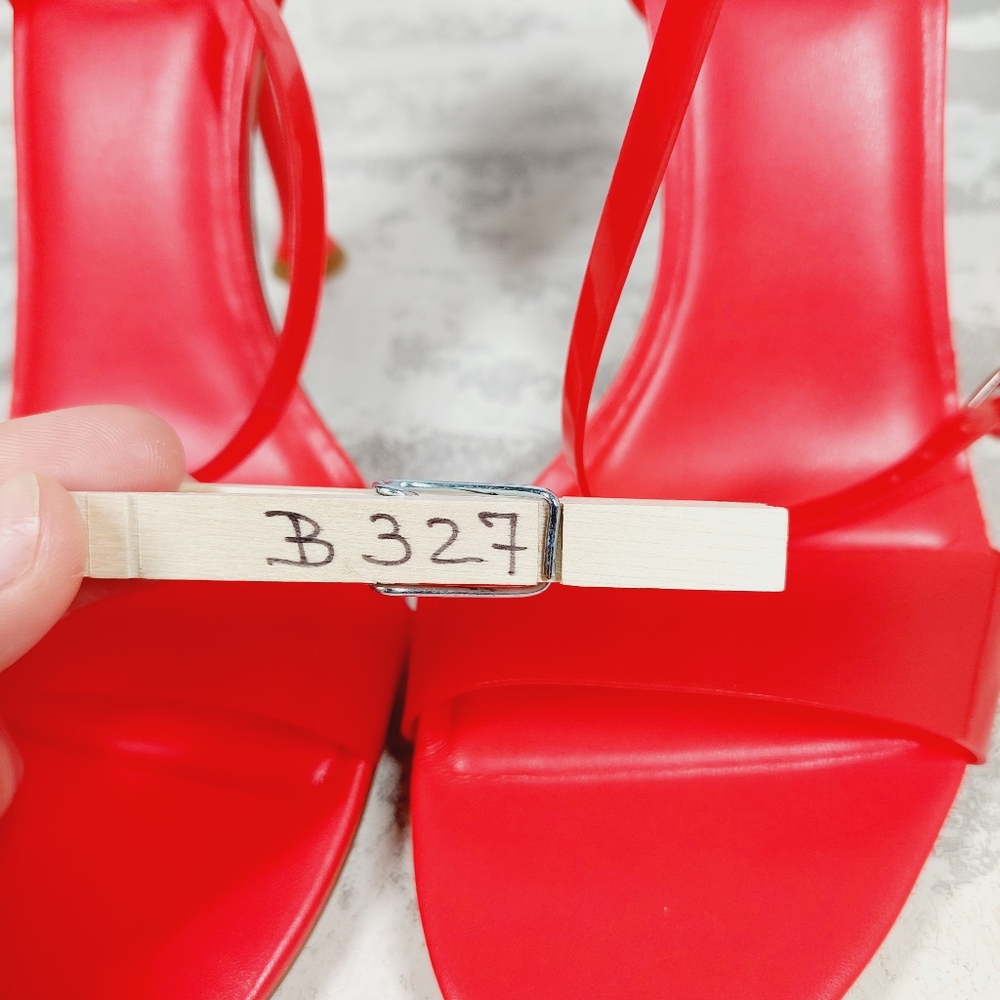 New Marc Fisher Calisty Red Strappy Heeled Sandal B327 - Picture 11 of 11